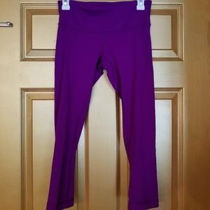Lululemon Voilet Crop leggings size 6